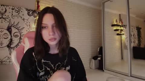 Snapshot of p0rsche911 chatting on 12/23/24, 11:49 Alice online show from 12/23/24, 11:49