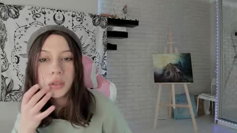 Snapshot of p0rsche911 chatting on 03/07/25, 01:40 Alice online show from 03/07/25, 01:40