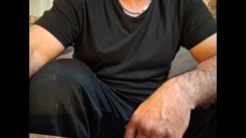 p326032 online show from 11/30/25, 01:53