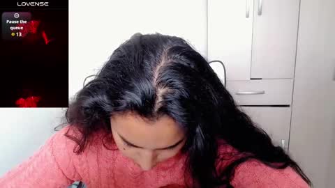 Snapshot of p_o_l_e_t_t chatting on 02/07/25, 04:56 Jane online show from 02/07/25, 04:56