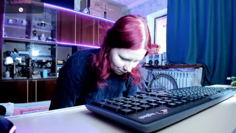 Ella online show from 01/15/25, 01:20