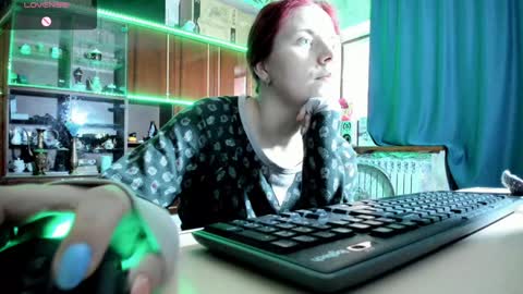 Ella online show from 01/24/25, 01:25