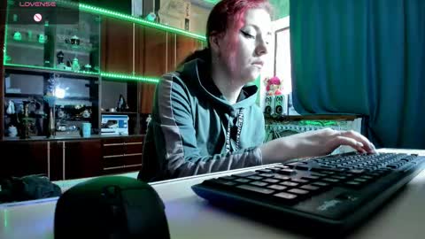 Ella online show from 03/02/25, 06:27