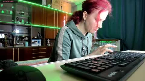 Ella online show from 03/02/25, 10:45