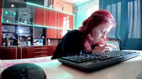 Ella online show from 03/08/25, 02:19