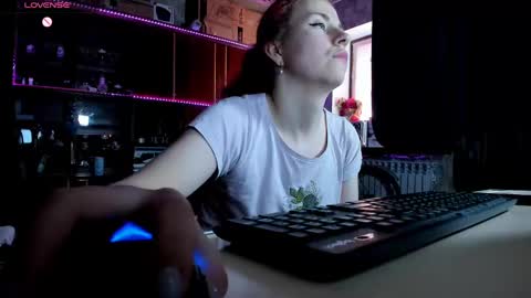 Ella online show from 03/10/25, 11:53