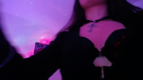 Paris online show from 06/07/26, 12:04