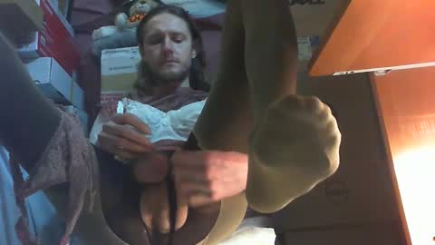 Snapshot of pablo777xxx chatting on 01/06/25, 03:20 Pawel STERNinski online show from 01/06/25, 03:20