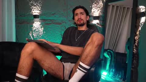 Snapshot of pablo_russoo chatting on 02/24/26, 03:59 pablo online show from 02/24/26, 03:59