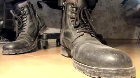 Snapshot of pablomenesssl chatting on 12/20/25, 05:53 Pablo Meness online show from 12/20/25, 05:53