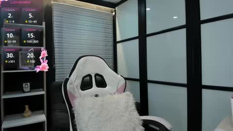 Paige online show from 01/10/25, 11:39