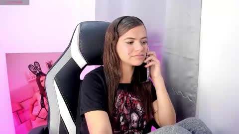 Paige online show from 11/25/25, 03:17