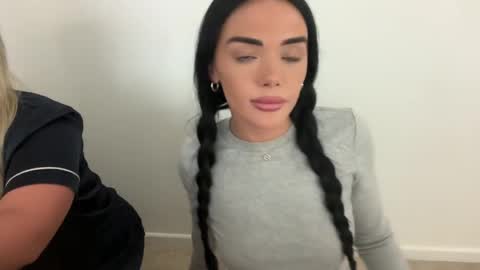 Snapshot of paigemckinnon chatting on 05/26/26, 08:21 paigey xxx link in bio online show from 05/26/26, 08:21
