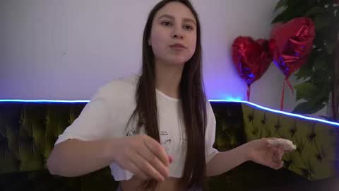 Paige online show from 03/08/25, 04:17