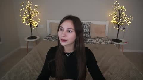 Paige online show from 10/10/25, 01:10