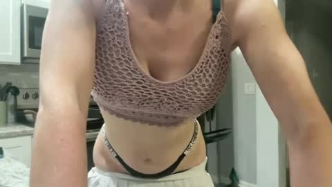 Snapshot of paigeraeanna chatting on 07/14/26, 01:08 paigeraeanna online show from 07/14/26, 01:08