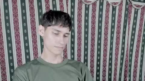 Snapshot of paimon_goetia chatting on 04/09/26, 02:11 Alexander Grigori online show from 04/09/26, 02:11