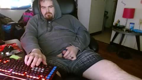 Snapshot of painwarrior chatting on 10/30/25, 01:45 painwarrior online show from 10/30/25, 01:45