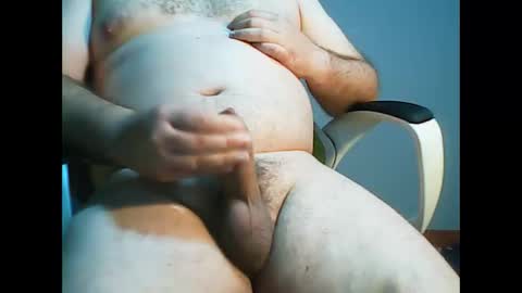 Snapshot of pajero1976 chatting on 10/14/25, 08:04 pajero1976 online show from 10/14/25, 08:04