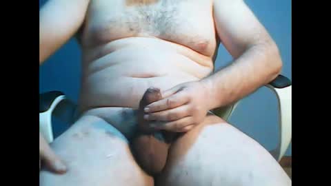 Snapshot of pajero1976 chatting on 10/20/25, 07:53 pajero1976 online show from 10/20/25, 07:53