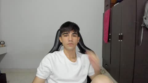 Snapshot of pakun_ chatting on 12/04/24, 11:57 pakun_ online show from 12/04/24, 11:57