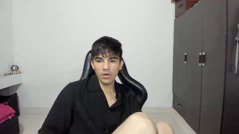 Snapshot of pakun_ chatting on 12/16/24, 12:37 pakun_ online show from 12/16/24, 12:37