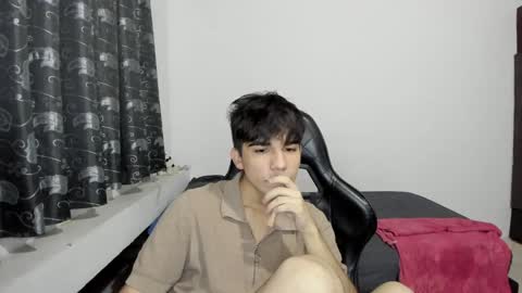 Snapshot of pakun_ chatting on 01/18/25, 11:44 pakun_ online show from 01/18/25, 11:44