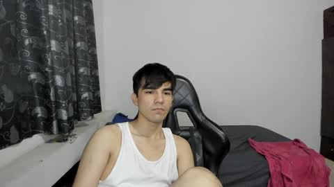 Snapshot of pakun_ chatting on 01/19/25, 11:43 pakun_ online show from 01/19/25, 11:43