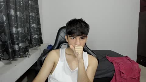 Snapshot of pakun_ chatting on 01/20/25, 02:53 pakun_ online show from 01/20/25, 02:53