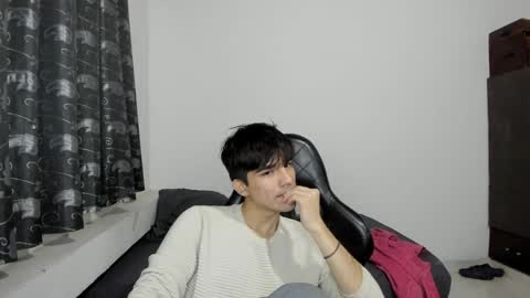 Snapshot of pakun_ chatting on 01/24/25, 02:18 pakun_ online show from 01/24/25, 02:18