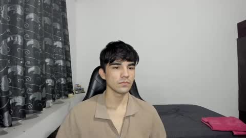 Snapshot of pakun_ chatting on 01/31/25, 01:01 pakun_ online show from 01/31/25, 01:01