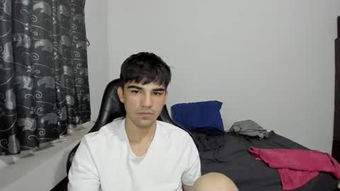 Snapshot of pakun_ chatting on 02/21/25, 02:06 pakun_ online show from 02/21/25, 02:06