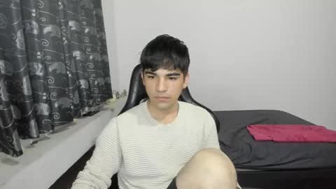 Snapshot of pakun_ chatting on 03/11/25, 12:44 pakun_ online show from 03/11/25, 12:44