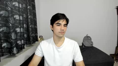 Snapshot of pakun_ chatting on 09/18/25, 02:02 pakun_ online show from 09/18/25, 02:02