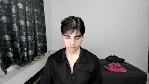 Snapshot of pakun_ chatting on 10/02/25, 01:12 pakun_ online show from 10/02/25, 01:12