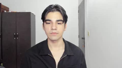 Snapshot of pakun_ chatting on 11/21/25, 02:54 pakun_ online show from 11/21/25, 02:54