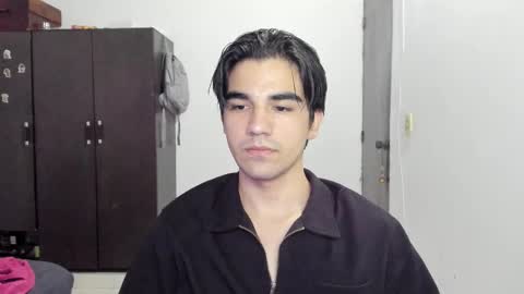 Snapshot of pakun_ chatting on 11/24/25, 01:49 pakun_ online show from 11/24/25, 01:49