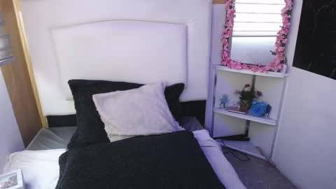 Snapshot of palmer_mix chatting on 03/10/25, 12:59 Palmer online show from 03/10/25, 12:59