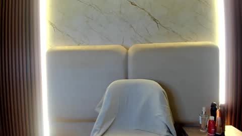 Snapshot of palomaaguilarx69 chatting on 03/08/26, 02:15 PalomaAguilarx69 online show from 03/08/26, 02:15