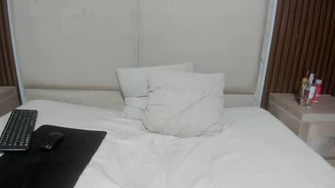 Snapshot of palomaaguilarx69 chatting on 03/27/26, 08:26 PalomaAguilarx69 online show from 03/27/26, 08:26