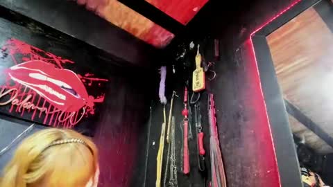 Paloma online show from 01/28/25, 12:47