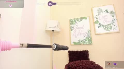 Snapshot of pameela_brown1 chatting on 01/28/25, 08:58 Pamela online show from 01/28/25, 08:58