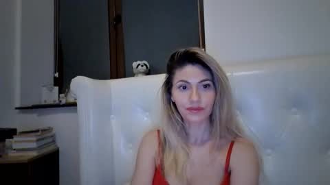 Snapshot of pamela051087 chatting on 03/28/26, 08:41 Pamela051087 online show from 03/28/26, 08:41