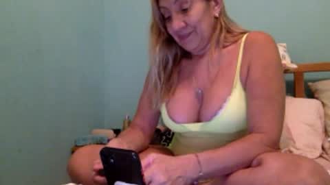 Snapshot of pamela38 chatting on 11/18/25, 11:37 pamy online show from 11/18/25, 11:37