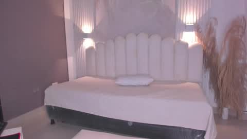 pamela online show from 11/28/25, 08:00