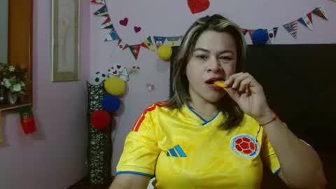 Snapshot of pamela_echeverria chatting on 06/27/26, 11:37 pamela_echeverria online show from 06/27/26, 11:37