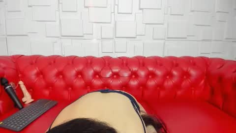 pamela_gaviria01 online show from 12/15/25, 02:54