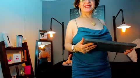 pamela_mature41 online show from 05/13/26, 07:39