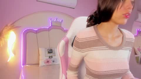 Snapshot of pamela_monroy_ chatting on 04/01/26, 10:49 Princess Pamela online show from 04/01/26, 10:49