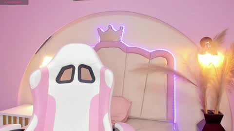Snapshot of pamela_monroy_ chatting on 05/08/26, 10:42 Princess Pamela online show from 05/08/26, 10:42